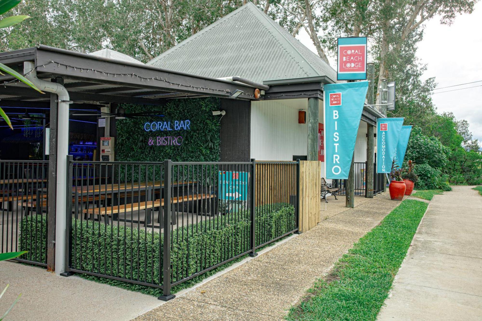 Coral Beach Lodge Port Douglas Exterior foto